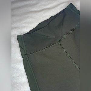 Dark Olive Cropped Womens Lululemon Leggings Size 4